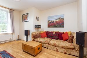 Sitting Room- click for photo gallery
